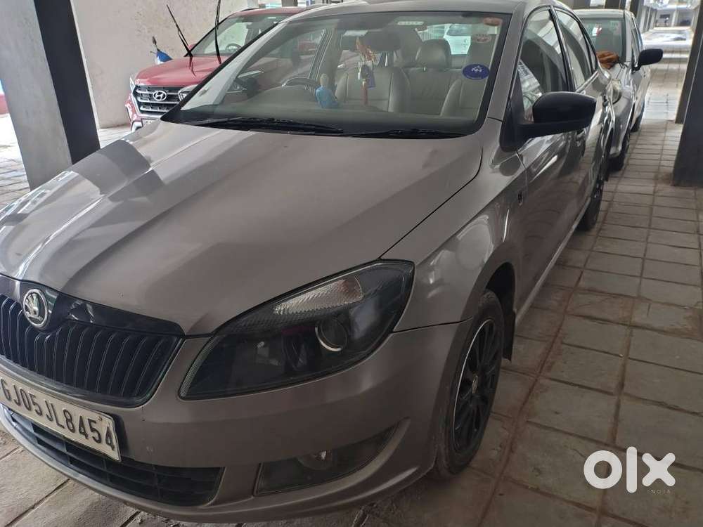 Skoda Rapid 2015 Top Variant 48000 Kms Petrol/cng