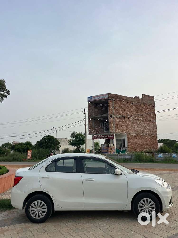 Maruti Suzuki Swift Dzire 1.3 Vxi, 2024, Cng & Hybrids