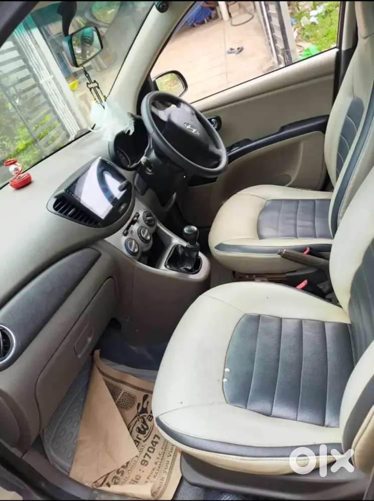 Hyundai I10 2012 Petrol 98000 Km Driven