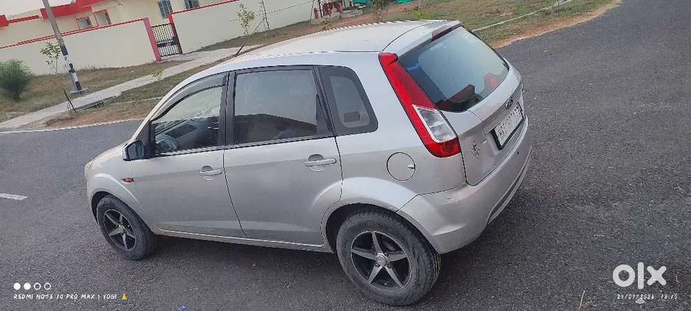 Ford Figo 1.4 Titanium 2015