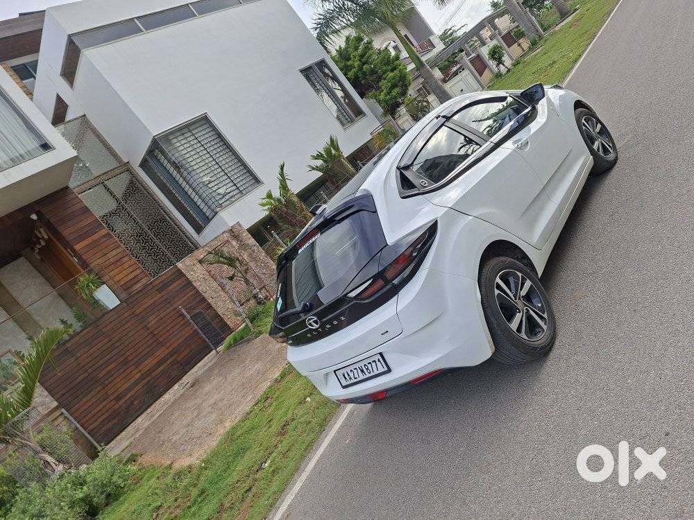 Tata Altroz Xz Plus (s) Icng, 2023, Cng & Hybrids