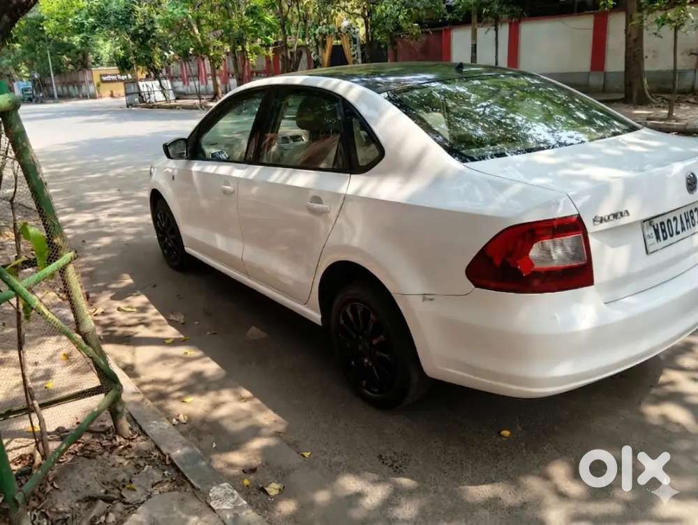 Skoda Rapid 2015 Petrol 45000 Km Driven