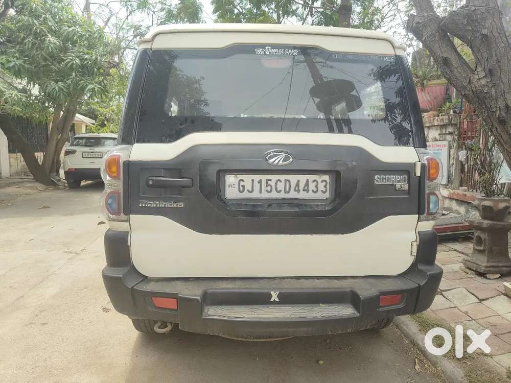 Mahindra Scorpio Classic S 4+ 2015