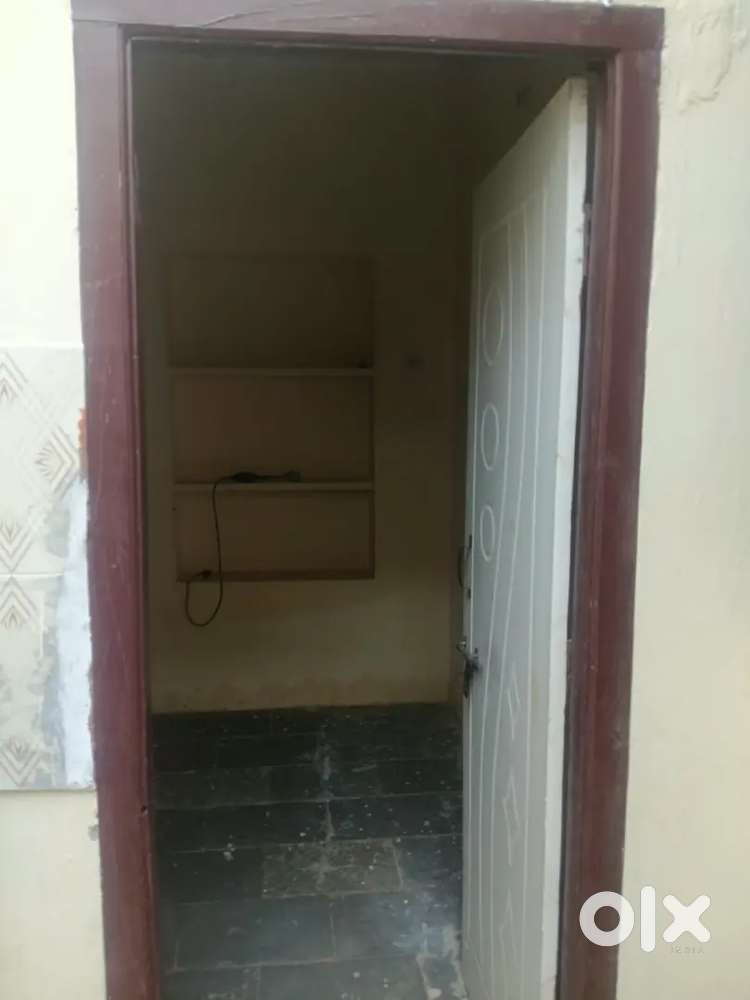 Single room 2 month advance light and null include
