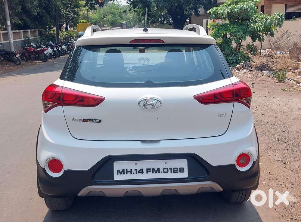 Hyundai I20 Active Sx Petrol, 2016, Cng & Hybrids