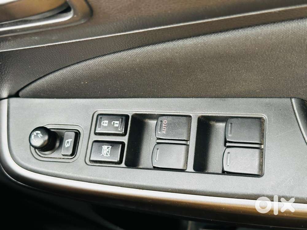 Maruti Suzuki Swift Lxi Optional-o, 2020, Petrol