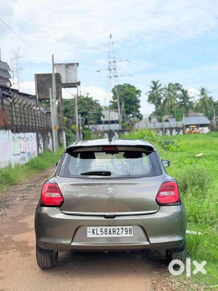 Maruti Suzuki Swift Vvt Zxi, 2023, Petrol