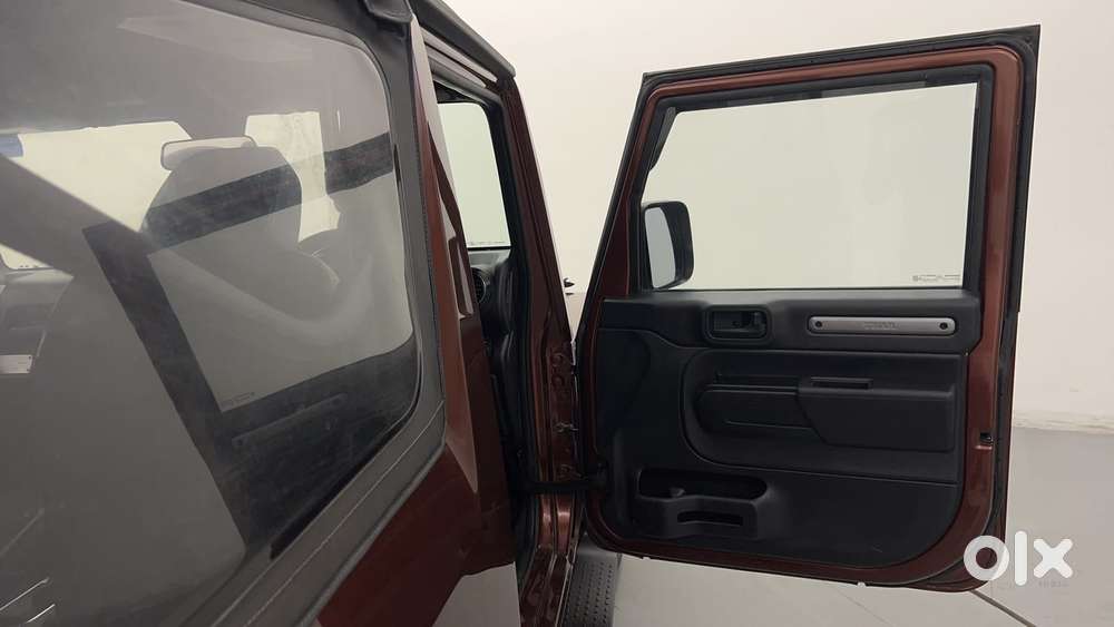 Mahindra Thar Lx 4-str Convertible At, 2022, Petrol