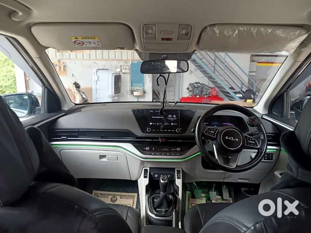 Kia Carens Prestige Plus 2024