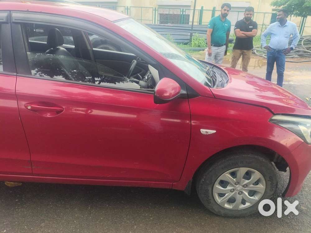 Hyundai I20 1.4 Asta (at), 2015, Diesel