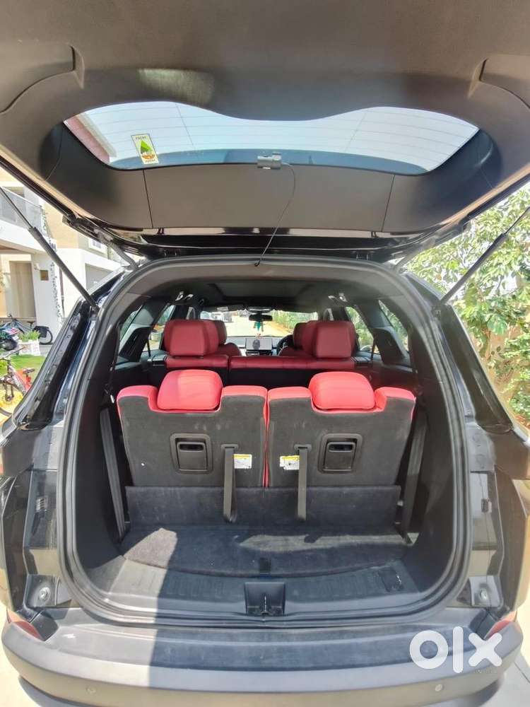 Tata Safari Red Dark Edition Xza+ Diesel Automatic