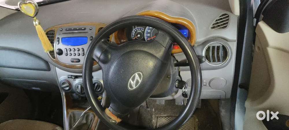 Hyundai Accent Hatchback 2011