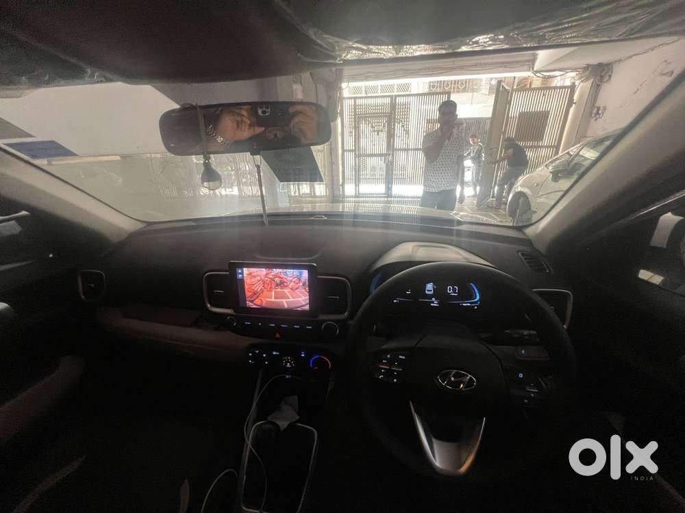 Hyundai Venue Petrol 2024