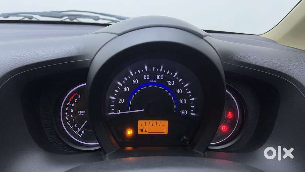 Honda Brio Vx Mt, 2015, Petrol