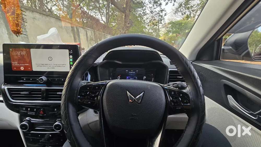 Mahindra Xuv 3xo 2025 Petrol 6200 Km Driven