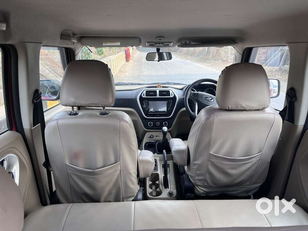 Mahindra Tuv 300 T10 Opt Dual Tone, 2018, Diesel