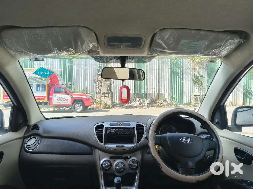 Very Less Driven Hyundai I10 Lpg 2014 Model