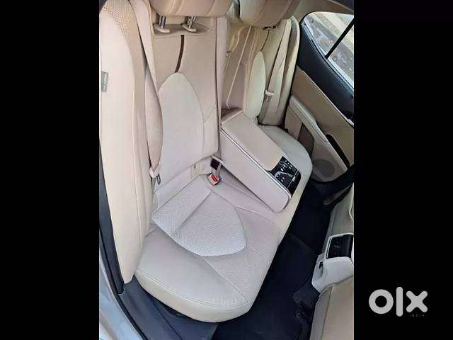 2022 Toyota Camry Hybrid