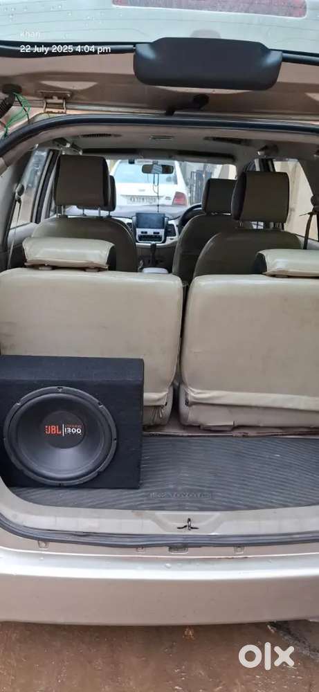 Toyota Innova 2011