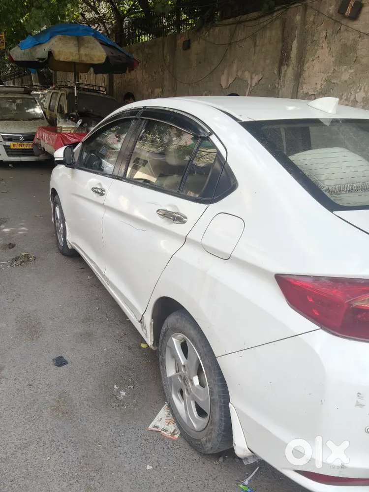 Honda City 2015 1st Owner Vmt Sunroof Push Start Button