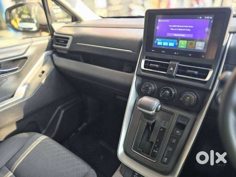 Toyota Innova Hycross 2.0 G-slf 8 Str, 2023, Petrol