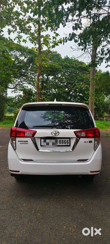 Toyota Innova Crysta