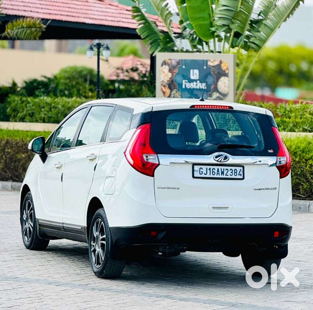 Mahindra Marazzo, 2023, Diesel
