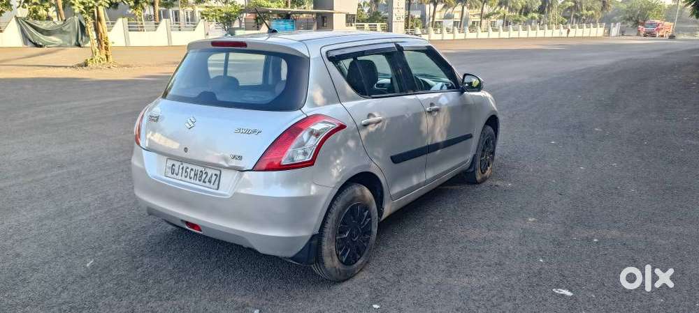 Maruti Suzuki Swift Vxi Optional, 2011, Cng & Hybrids