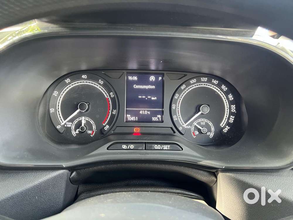 Skoda Kylaq Signature At, 2025, Petrol
