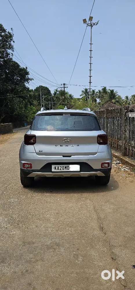 Hyundai Venue 2020 Diesel Well Maintained