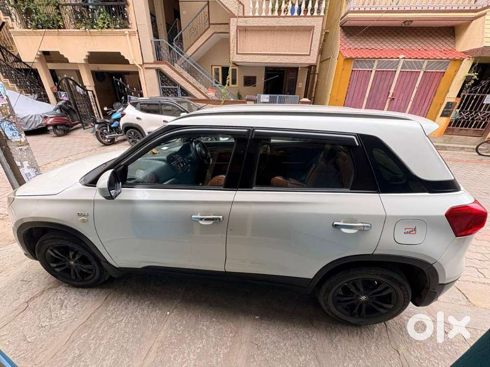 Maruti Vittara Brezza Zdi Amt