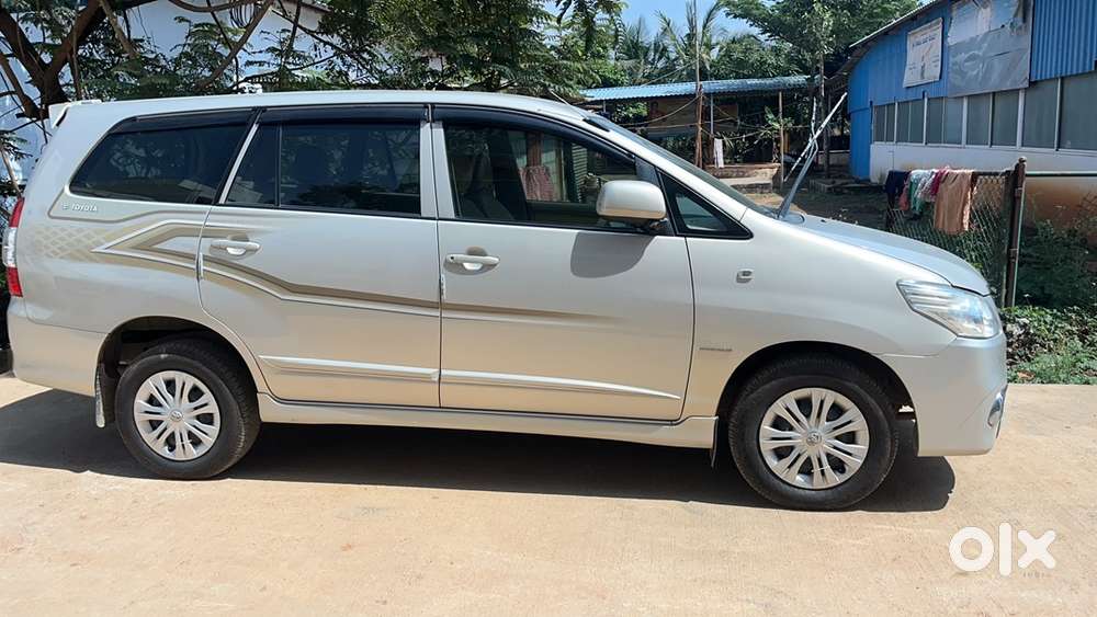 Toyota Innova Diesel 2014
