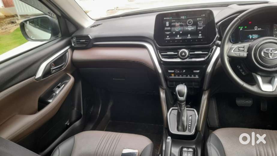 Toyota Urban Cruiser Hyryder 1.5 V Hybrid, 2024, Petrol