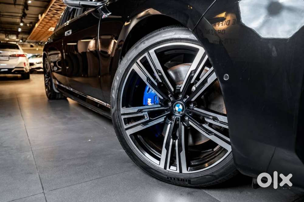 Bmw I7 Xdrive60, 2024, Electric