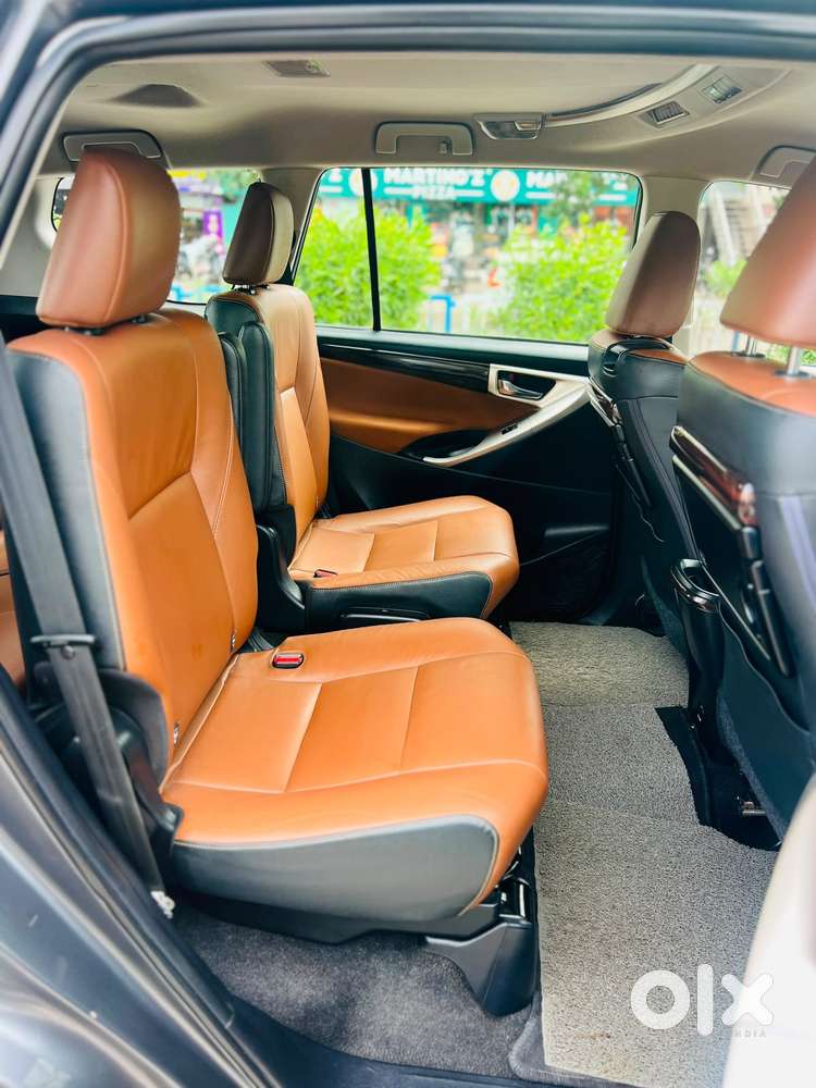 Toyota Innova Crysta 2.8z Automatic, 2018, Diesel