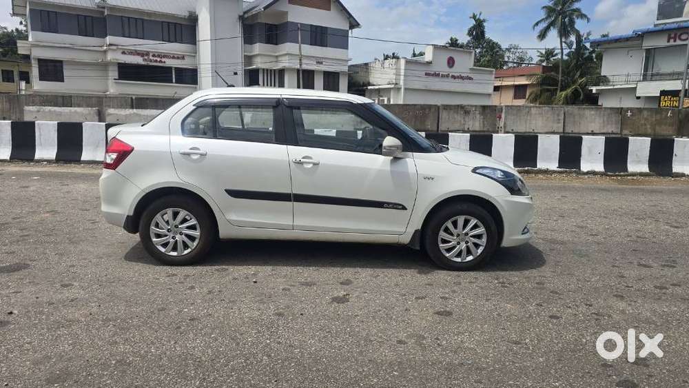 Maruti Suzuki Dzire 1.2 Vxi, 2016, Petrol