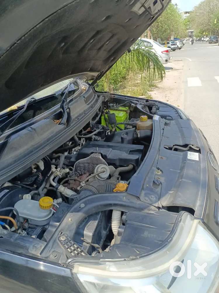 Mahindra Tuv 300 2017