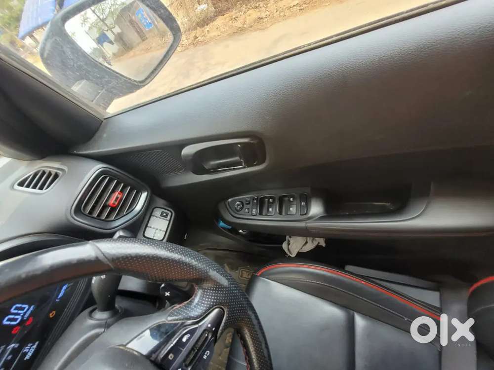 Hyundai Venue N Line 2022 Petrol Well Maintained