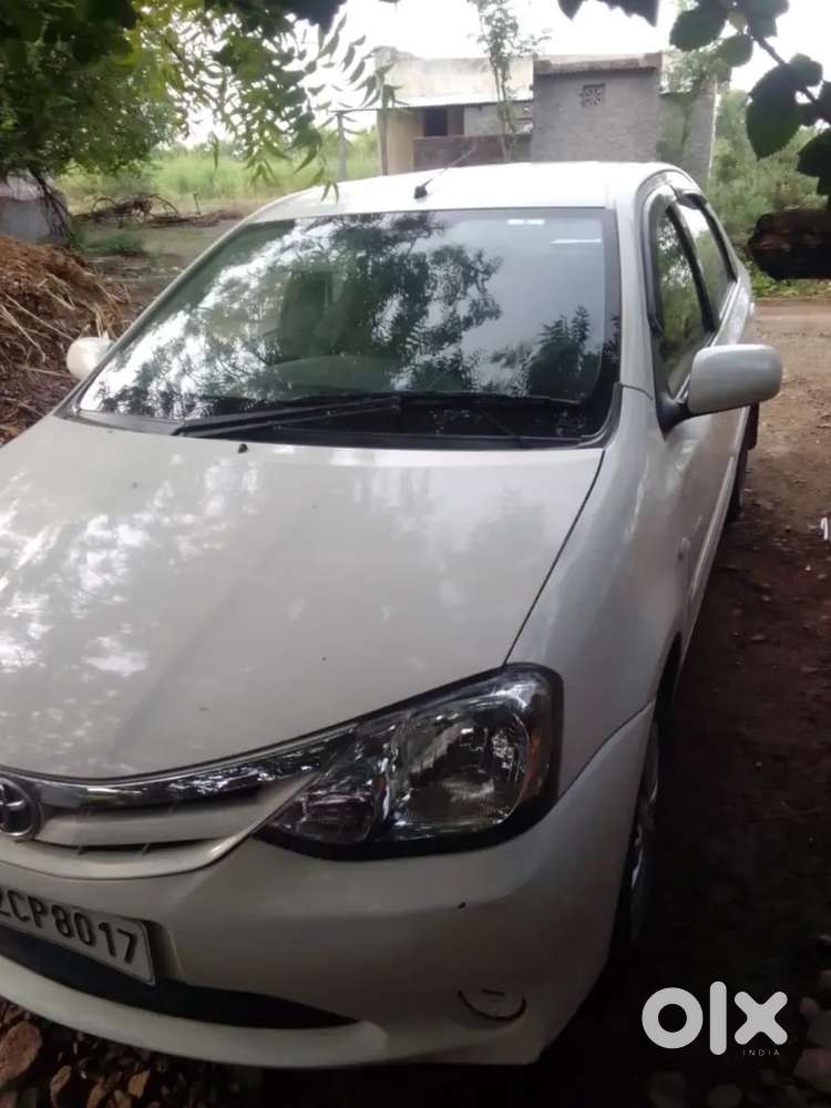 Toyota Etios 1.5 G 2012