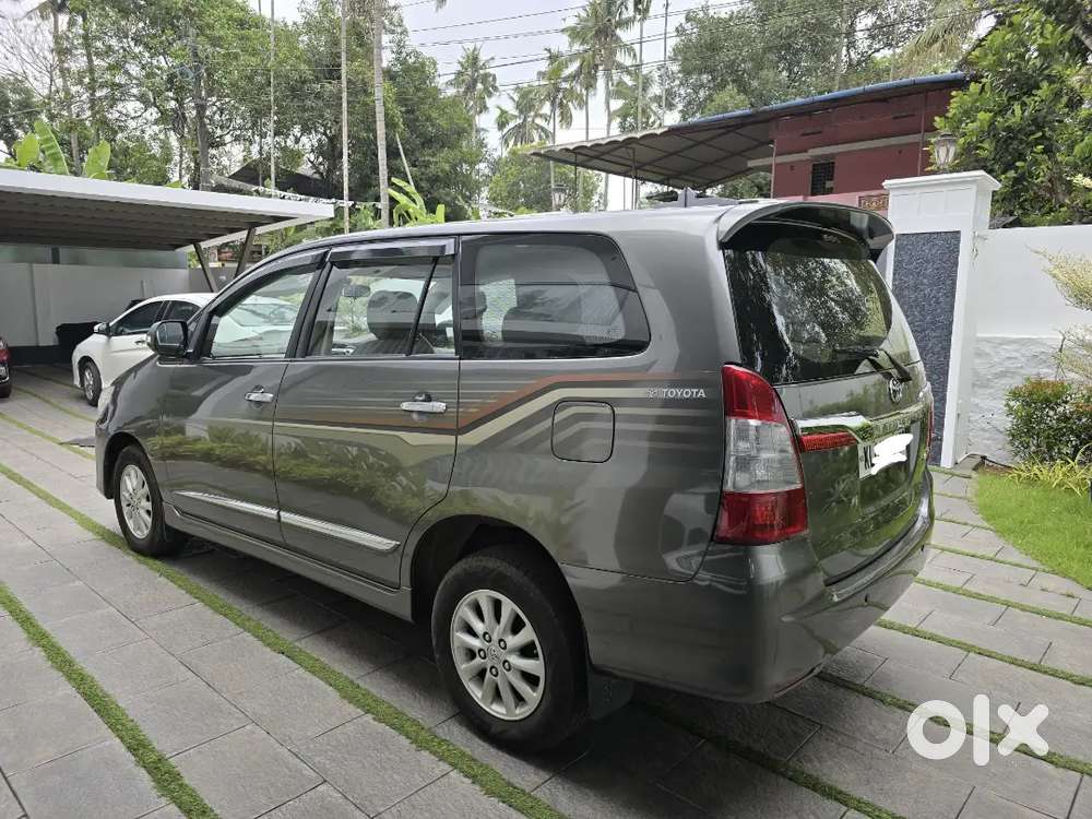 Toyota Innova 2013 Diesel 86000 Km Driven