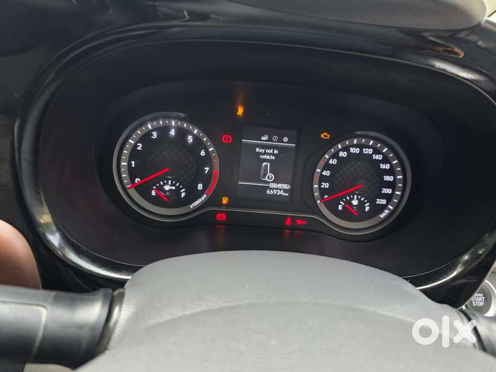 Hyundai Aura 1.2 Sx Cng, 2023, Cng & Hybrids