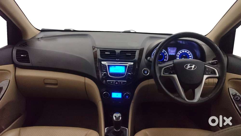 Hyundai Verna Fluidic 1.6 Vtvt Sx, 2013, Petrol