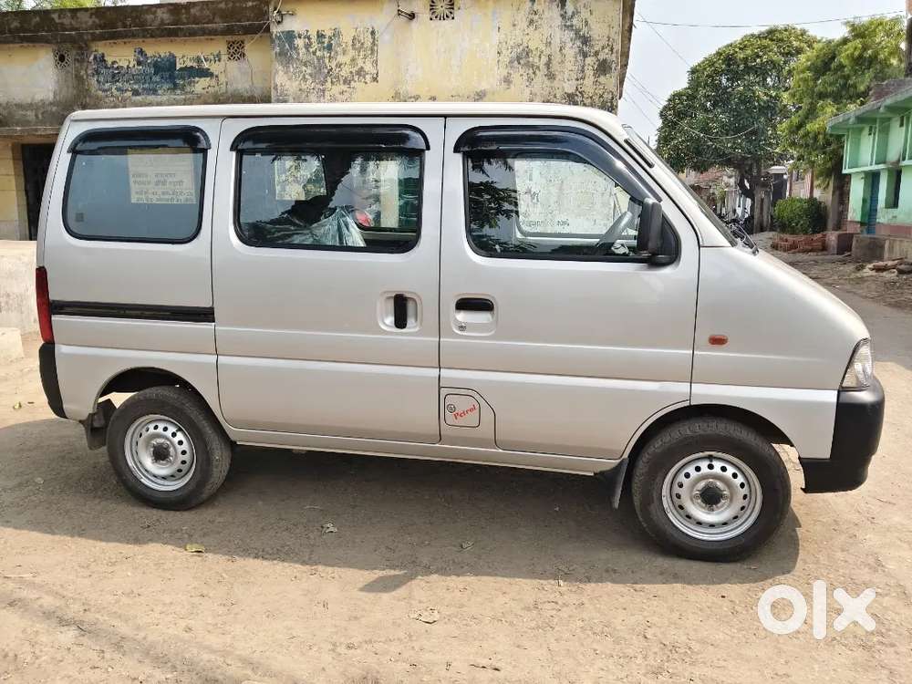 Maruti Suzuki Eeco 2025 Petrol 9300 Km Driven , 10 Months Old
