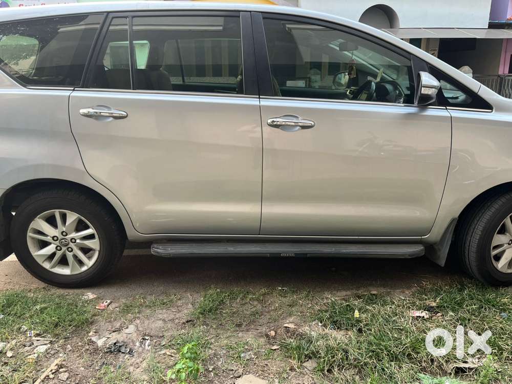 Toyota Innova Crysta Diesel 2016