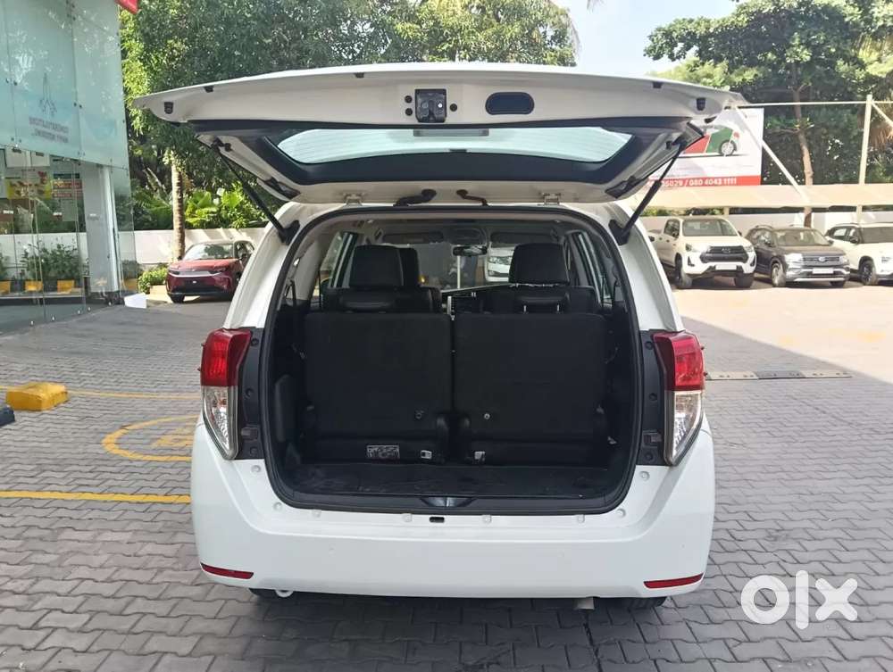 Toyota Innova Crysta [2020-ongoing] 2.4 Zx 7 Str, 2022, Diesel