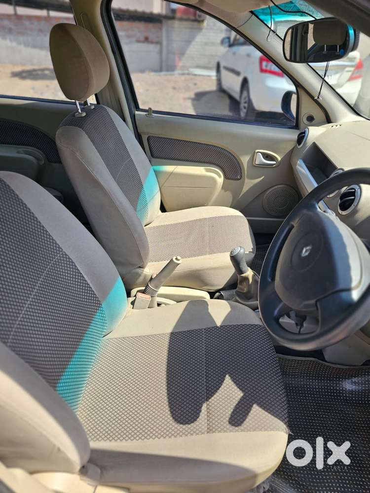 Mahindra Renault Logan Edge 1.4 Glx, 2009, Petrol