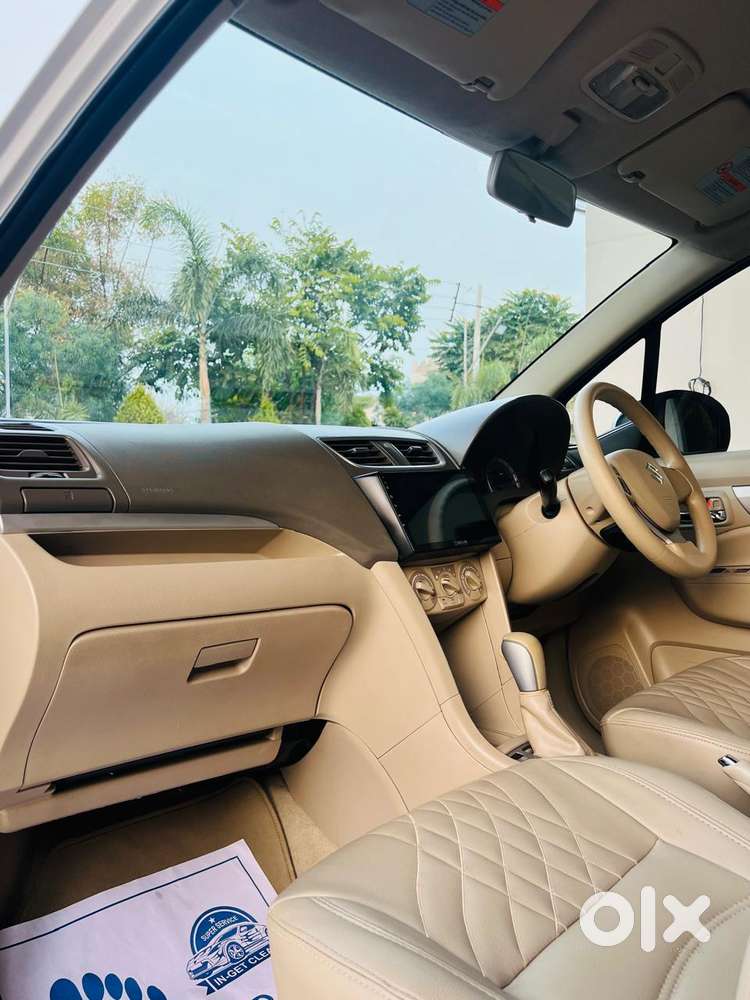 Maruti Suzuki Ertiga Vxi At, 2017, Petrol