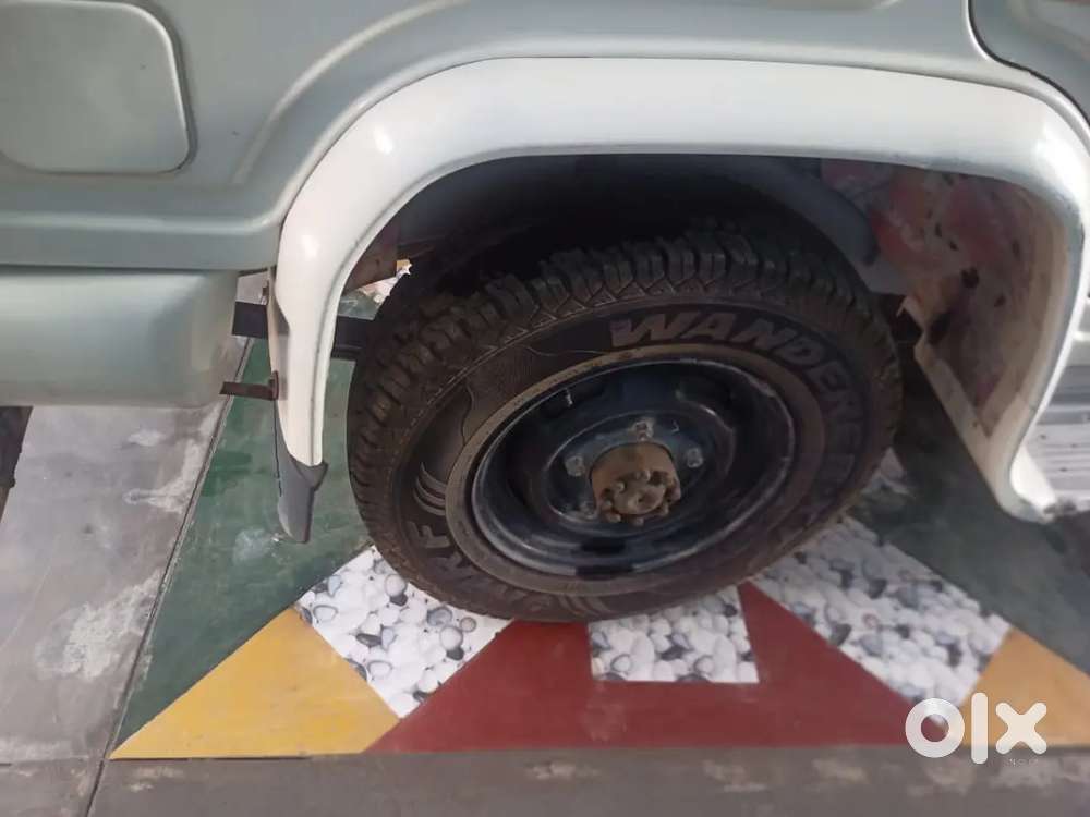 Bolero Zlx Model - 2015