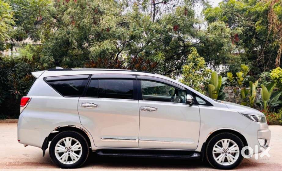 Toyota Innova Crysta 2.8z Automatic, 2018, Diesel