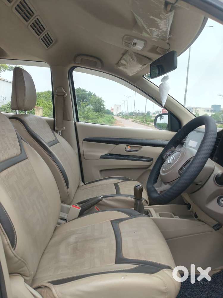 Maruti Suzuki Ertiga 1.5 Vxi, 2022, Petrol